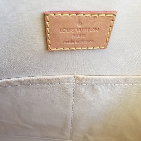 Authentic Louis Vuitton Monogram Alma GM Vernis Leather Handbag - Picture 7 of 15